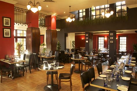 Italian bistro - Della Terra Italian Bistro is a premier Italian cuisine restaurant with rave reviews from diners who have experienced its exceptional service and dishes. Patrons …